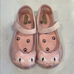 Mini-Melissa cat shoes